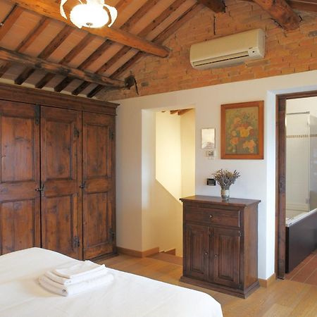 Вилла Agriturismo Tenuta La Pila Вилла-Бартоломея Номер фото