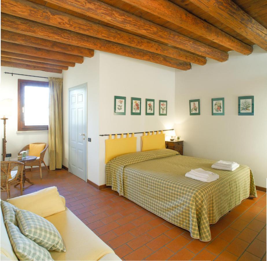 Вилла Agriturismo Tenuta La Pila Вилла-Бартоломея Экстерьер фото