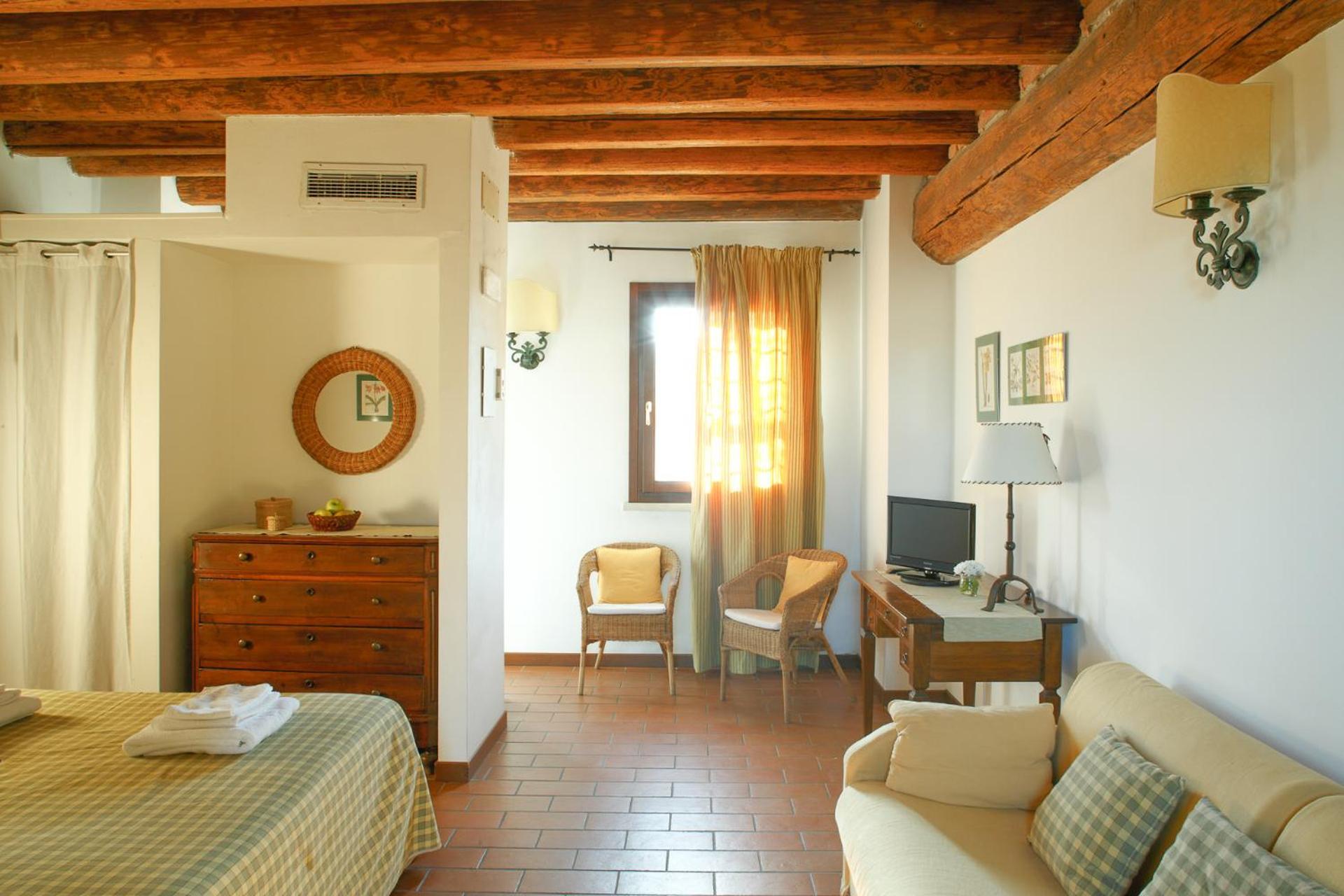 Вилла Agriturismo Tenuta La Pila Вилла-Бартоломея Номер фото